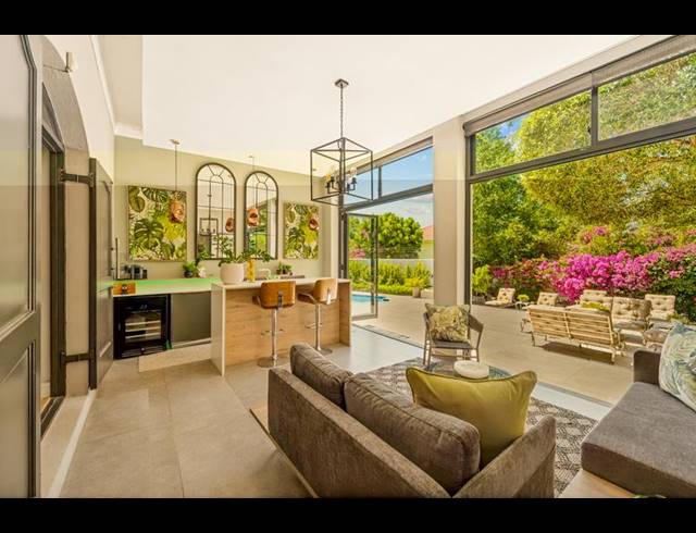 4 BEDROOM HOUSE FOR SALE IN TAMBOERSKLOOF